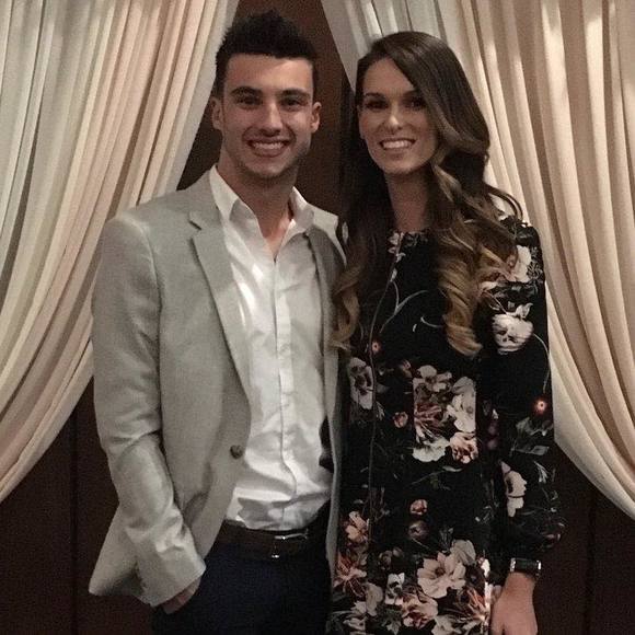 Meet your Posher, Tamika - Picture 1 of 1